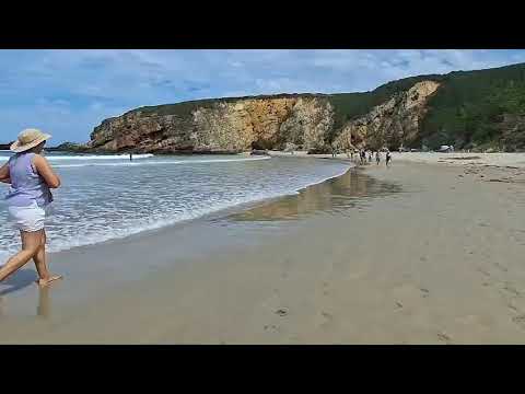 Dando un paseo por la Playa en el Norte de España