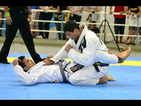 Helton Jose Junior x Max Mendes - Campeonato Brasileiro de Jiu-Jitsu 2014 CBJJ
