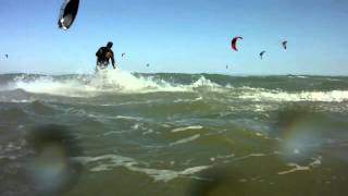 preview picture of video 'Malgrat de mar kite with friends 30-4-2013'