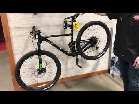 Giant Clutch Storage