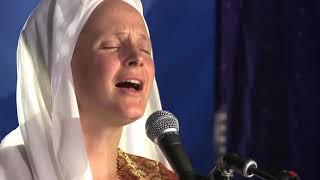 Snatam Kaur sings By Thy Grace