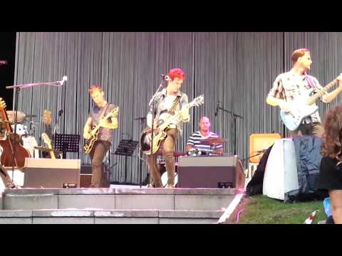 Sharron Levy - Carrying my emotions