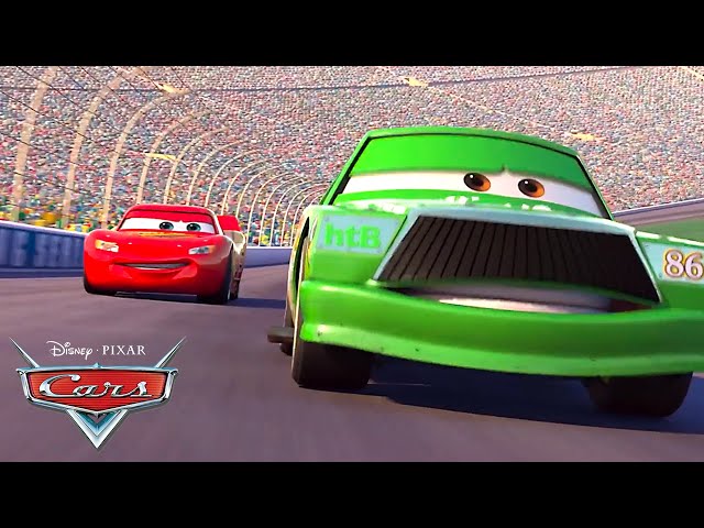Vídeo relacionado con Disney Pixar Cars 2 Lightning McQueen Piston Cup Racing Texto Sudadera con Capucha