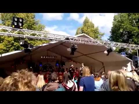 meelman - Lebenslang Schwebebahn (Live mit der 4A der Grundschule Gebhardtstr.)