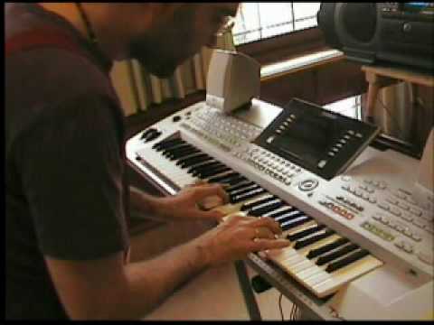 LIVE DJ FLO - Deliver our souls from evil 2009 - Trance LIVE on Keyboard Synth