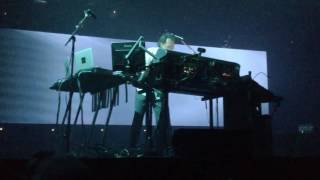 Underworld - Juanita/Kiteless/To Dream Of Love - Live At Alexandra Palace 03/17/17