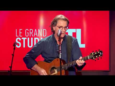 Videoclip de À l'aube revenant (Live) — Francis Cabrel