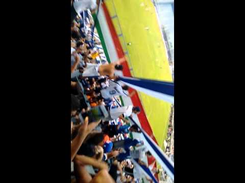 "Velez vs gymnasia hinchada 2016" Barra: La Pandilla de Liniers • Club: Vélez Sarsfield