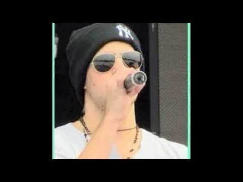 Peter Lanzani - Sex Bomb.