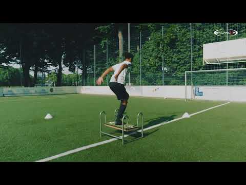 Rotated Horizontal Hop - Dominate 02 - Balancer Training