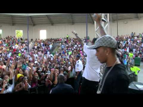 Soulja Boy & Lola Luv - Anything I Want