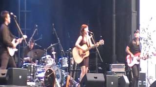 Emmanuelle Julien LIVE! - L'HÔTEL NULLE PART