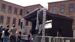 Walkin&#39; Boss - Sam Amidon on banjo at FreshGrass 2014