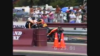 preview picture of video 'Top Fuel Harley Davidson Motorcycles at New England Dragway Epping,NH 06/29/1991'