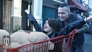 Download lagu 18  - Arti Kehidupan (Director's Cut) mp3