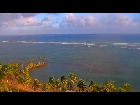 オアフ島・カハラの浜のライブカメラ映像