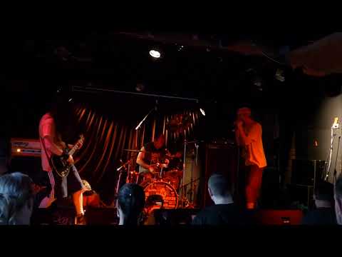 Clogged - live @ The Tote supporting Little Puppy Princess (LxPxPx) (South Korea)