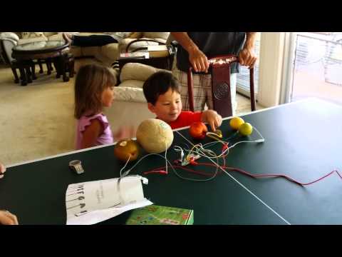 Fruit piano and Makey-Makey