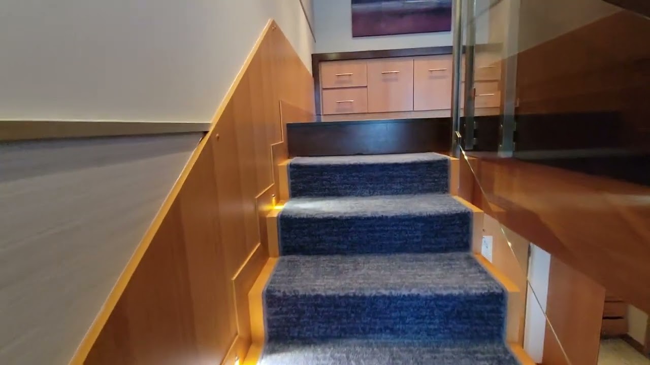 Allure of the Seas - Cabin 1718 - Video 2