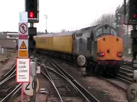 37610 (Ted) Cassady 14.6.61 - 6.4.08 & 37038 Thrash Pass Tonbridge With A Tone