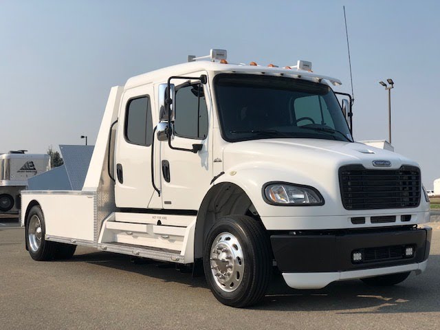 Preview image of 2009 Freightliner M2 106 Sport Chassis youtube video