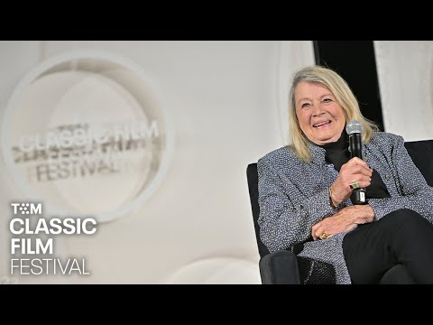 Thumbnail of the video: Angie Dickinson on ‘Rio Bravo’ and Working with Howard Hawks | TCMFF 2023