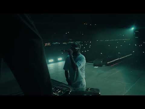 Davido - Aye (5ive Alive Tour, Minneapolis) (Kingsmen Cam)
