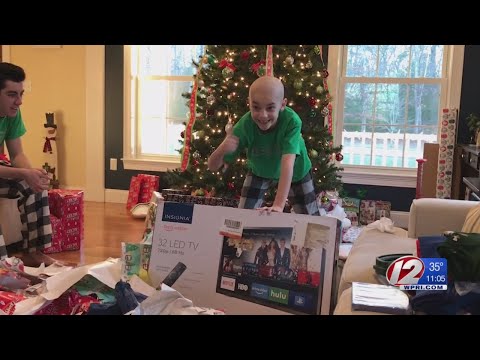 Family celebrates "Christmas miracle" with son back home for the holidays