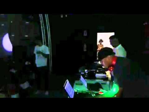 Mc PL Martins - Ao Vivo no KALULA ( MOMENTOS )