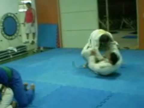 SAMUEL BUJAO TREINO EM 2011 COM MESTRE EVANUEL ANDRADE