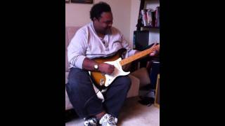 Chris Peeler demoing Eric Johnson Strat