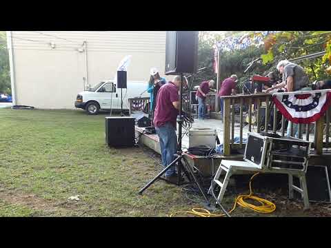 Mixing a band at a small city festival using a Presonus 16.4.2 - Event Video 32 - Stage Left Audio