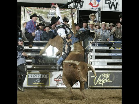 Michael Gaffney vs Little Yellow Jacket - 04 PBR Nampa (96.5 pts)