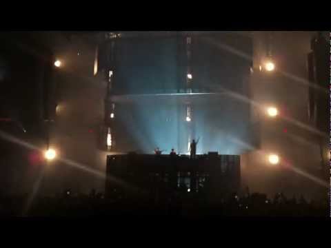 Swedish House Mafia drop Tommy Trash's Sunrise Vs Hard Rock Sofa's Rasputin at One Last Tour - MSG