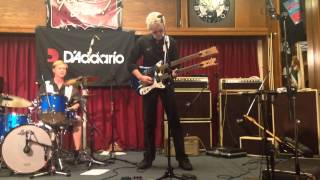 Davie Allan and the Arrows - Blues Theme - Surf Guitar 101 Convention