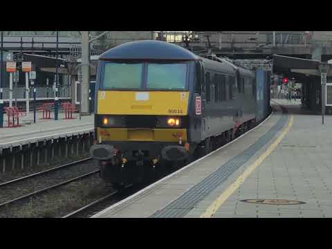 4S47 - DB90's - 90034 & 90021 - DB Blue 💙 leading Donald Malcolm through Stafford Station P5