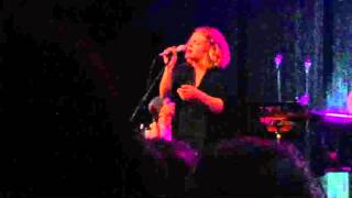 Phela - Wieder alleine