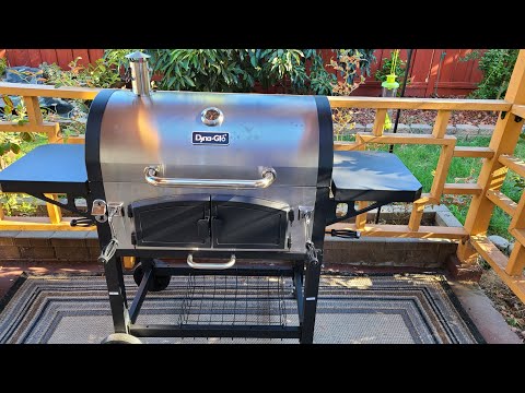dyna-glo charcoal grill.