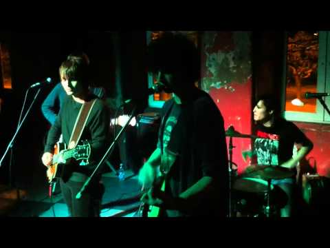 Garage Monsters - crazy dogs