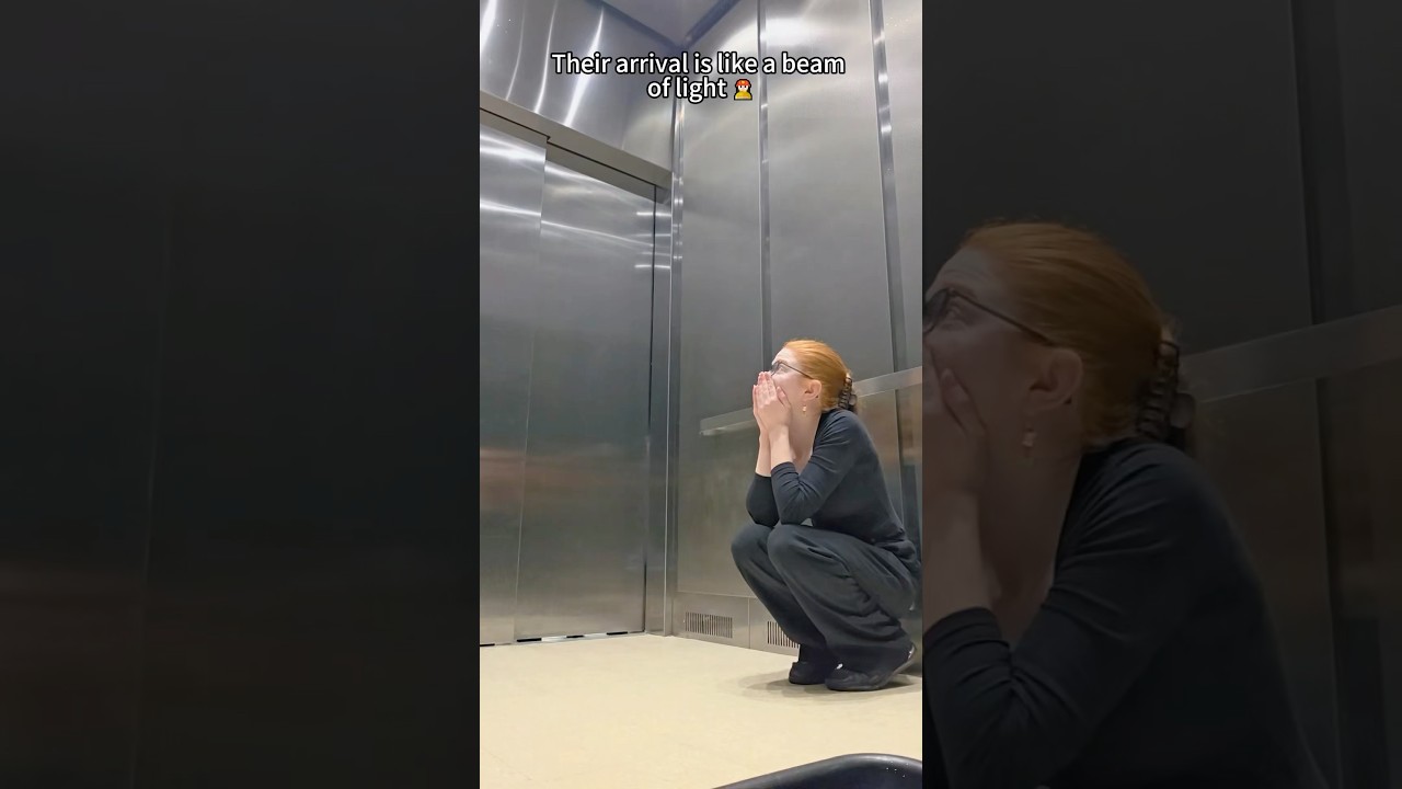 POV:Their arrival is like a beam of light 👩🏻‍🚒#girl#firefighters #elevator #fyp#rescue