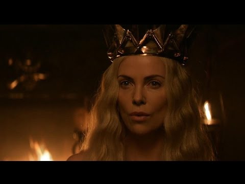 The Huntsman: Winter's War (Featurette 'Costumes')