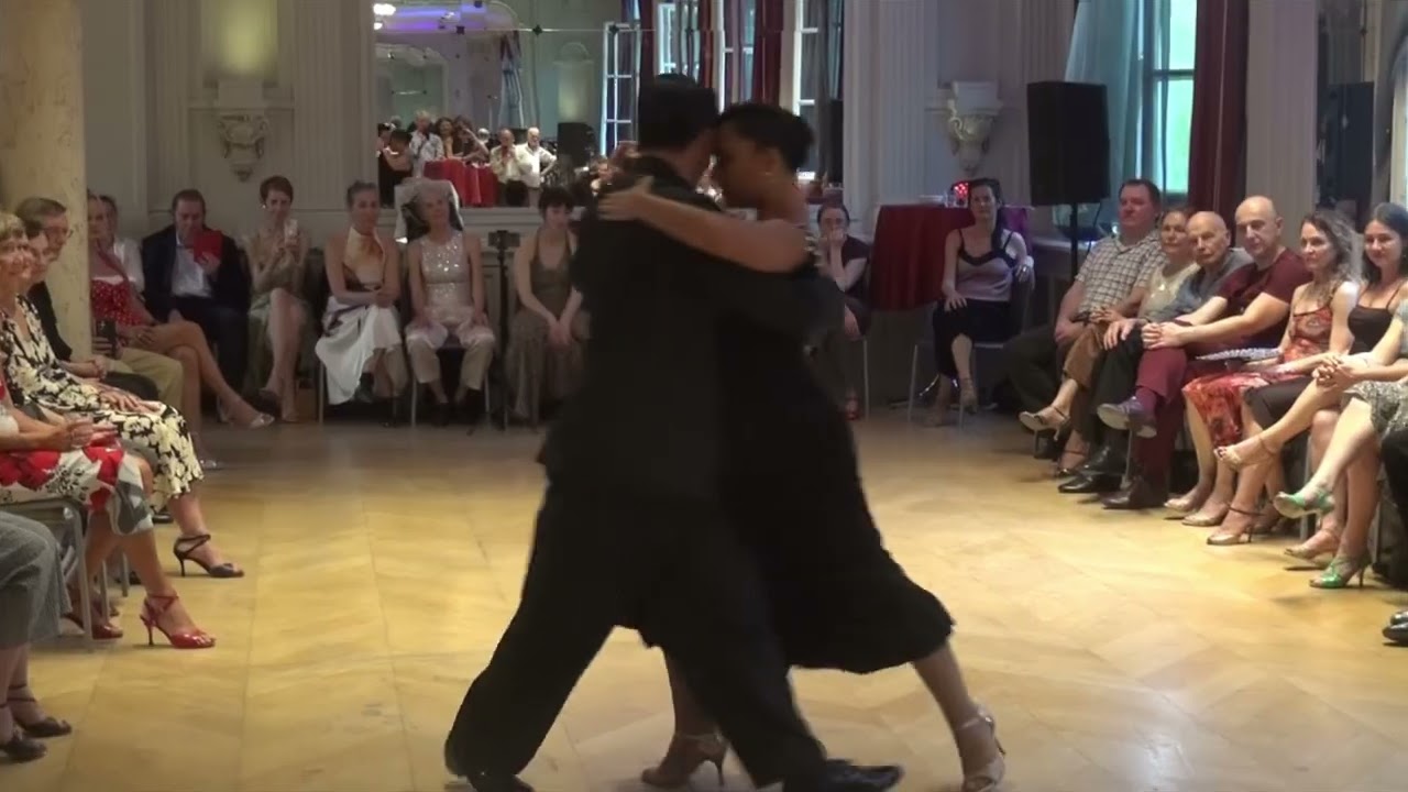 Alexa Yepes & Edwin Espinosa: "El adiós" (Sexteto Cristal) @ De Markten Brussel