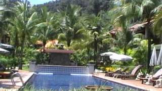 preview picture of video 'Khao Lak Bay Front Resort / Thailand 2009'