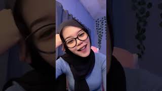 Download lagu dera Angela Live air liur #sorotan KING STORY NYAMI1308 mp3