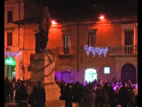 ONDA TG 9.12.2013 - BACIO PIAZZA XX SETTEMBRE CON MOCCIA