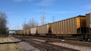 preview picture of video 'UP 6842 with Wabash Heritage unit at Highland Park, IL'