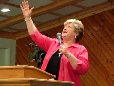 download lagu mp3 mp4 Gloria Elliott, download lagu Gloria Elliott gratis, unduh video klip Gloria Elliott