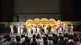 Lam Yan Tong&#39;s little shark dancing