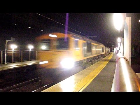 66738/66747 3S20 19:10 Broxbourne RHTT circular @ Stansted Mountfitchet 30/11/14