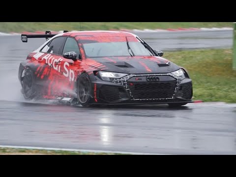The New Audi RS 3 LMS on Track